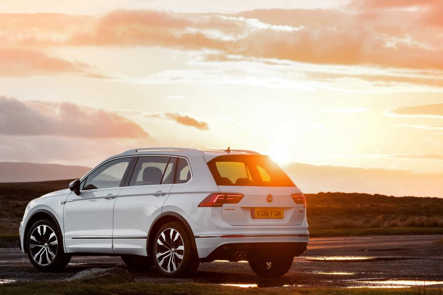  Volkswagen Tiguan R-Line 2016 года  (UK) (фото 20 из 30)